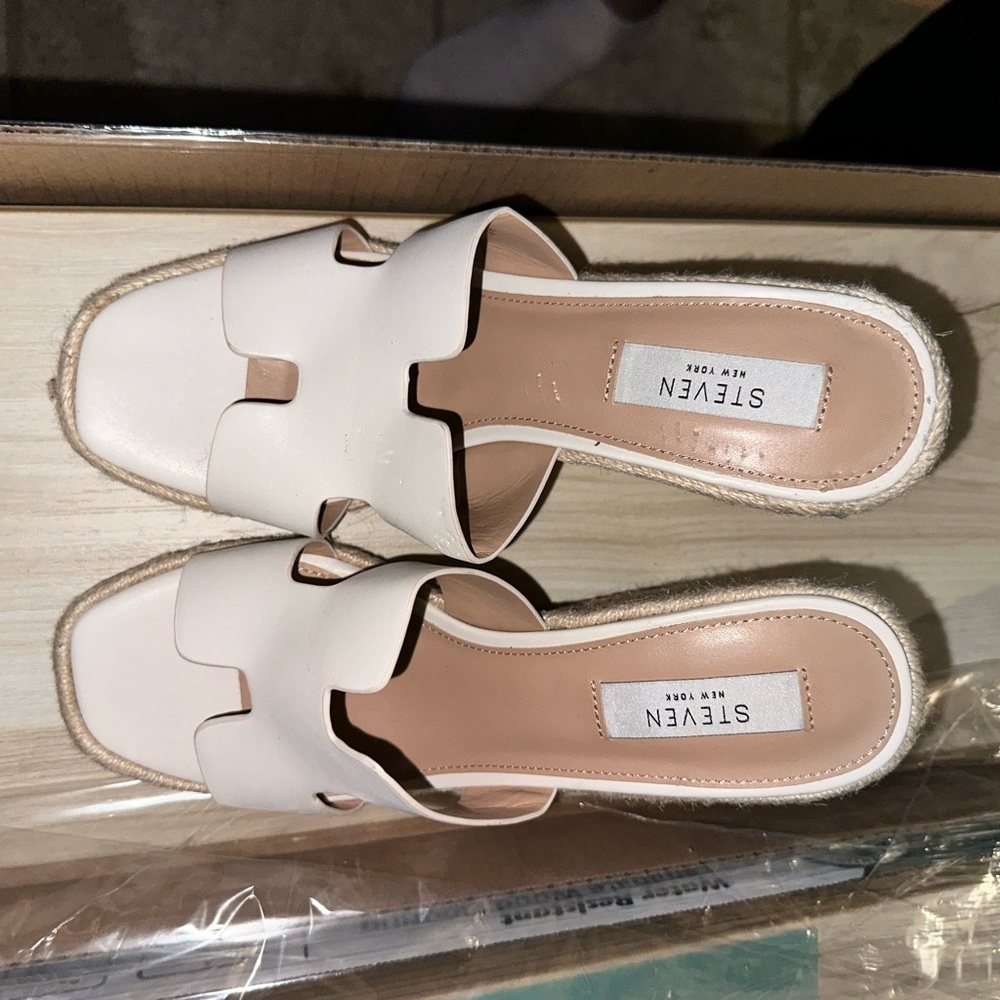 Steve Madden sandals